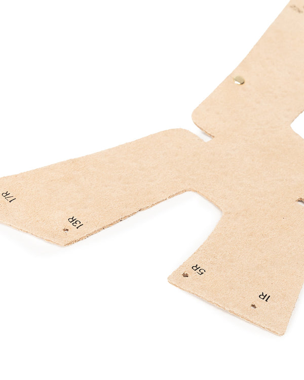 Corte: Arborius Grabado Gamuza Beige