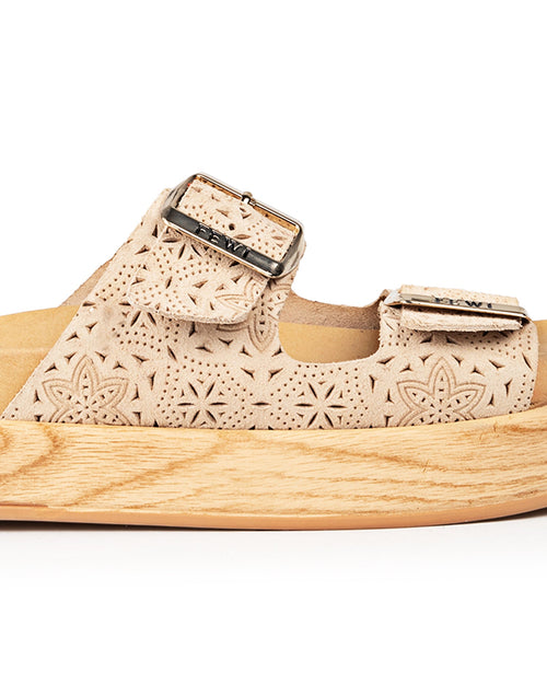 Corte: Mare Gamuza Perforada Beige