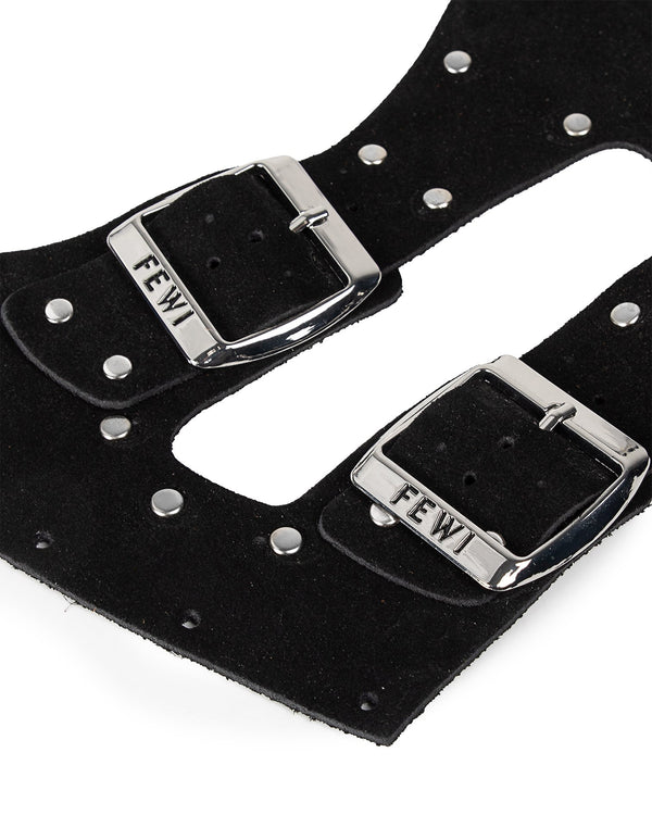 Corte: Mare Gamuza Tachas Negro