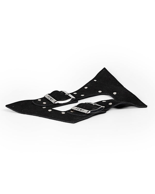 Corte: Mare Gamuza Tachas Negro