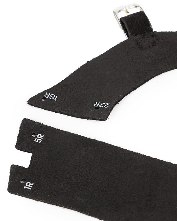 Corte: Litore Gamuza Tachas Negro