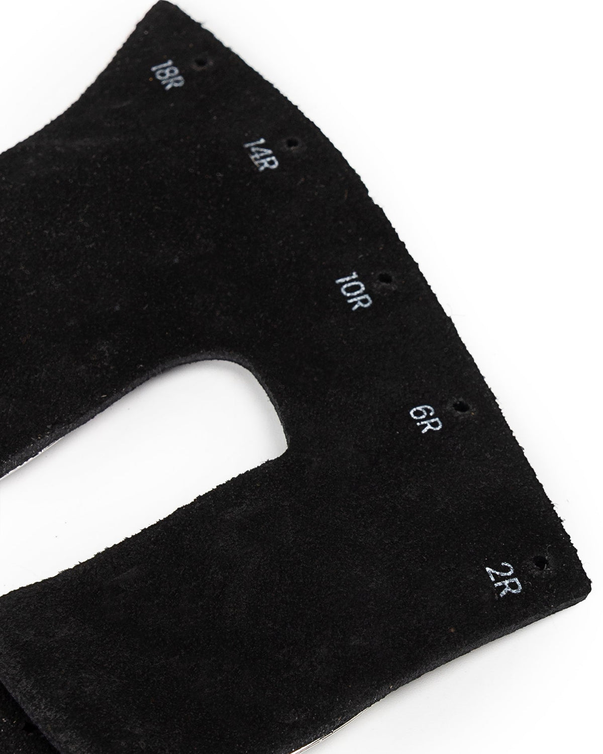 Corte: Mare Gamuza Tachas Negro